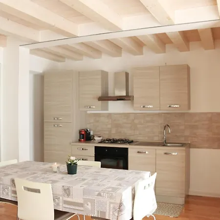 Locazione Turistica Aquila 1 Apartment *