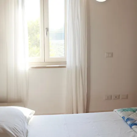 Locazione Turistica Aquila 1 Apartment *